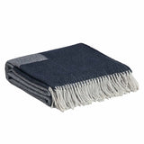 GANT blanket - LOGO THROW, jacquard logo, fringes, wool-mix fabric