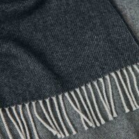 GANT Wohndecke - LOGO THROW, Jacquard-Logo, Fransen, Woll-Mix-Gewebe Grau 130x180cm