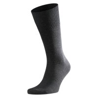FALKE Herren Socken - Airport, Kurzstrumpf, Freizeit- und Business-Socken, Unifarben Anthrazit mel. (3080) 41-42 (UK 7-8)
